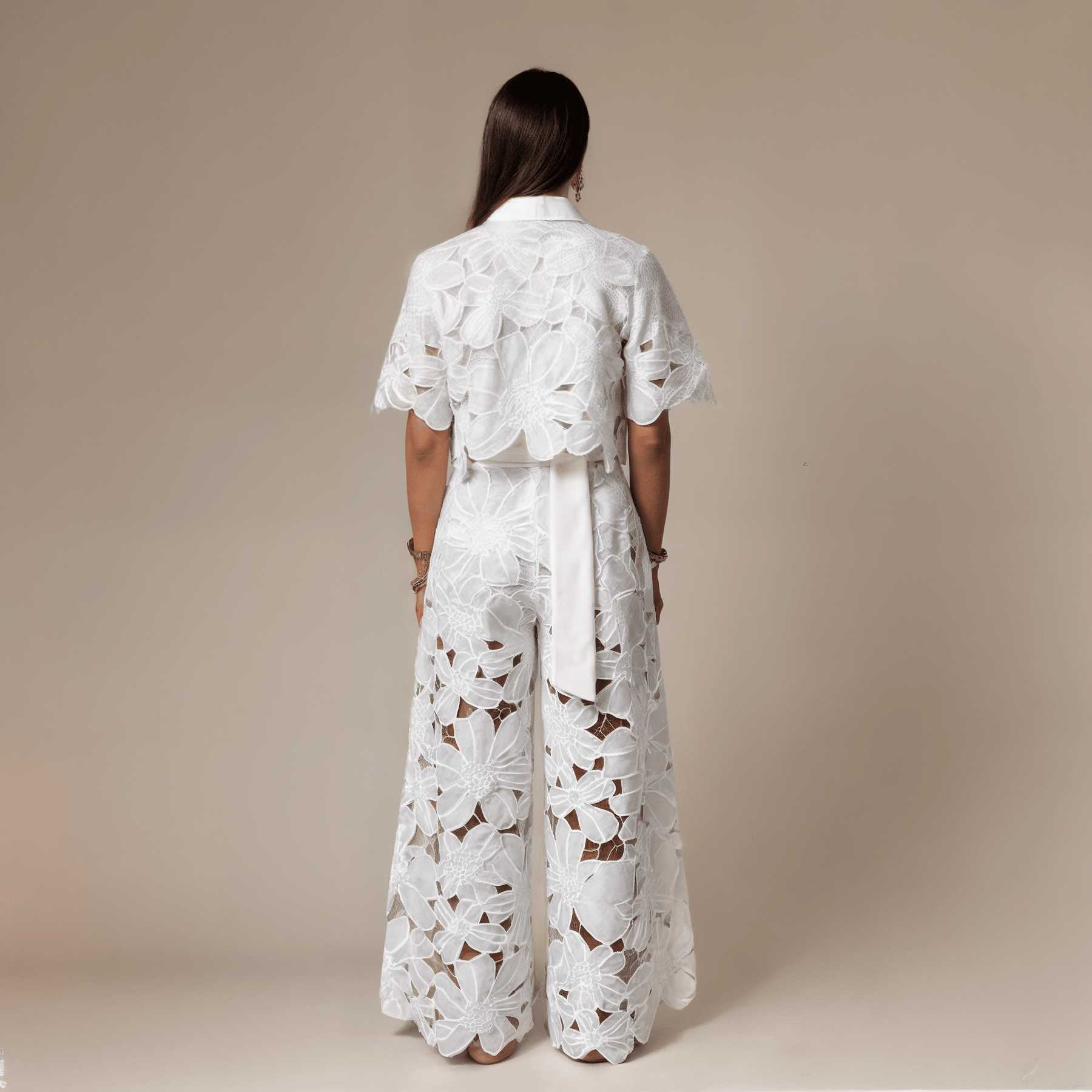 Conjunto Feminino de renda PluziGramora | Luxury Ladies Clothing